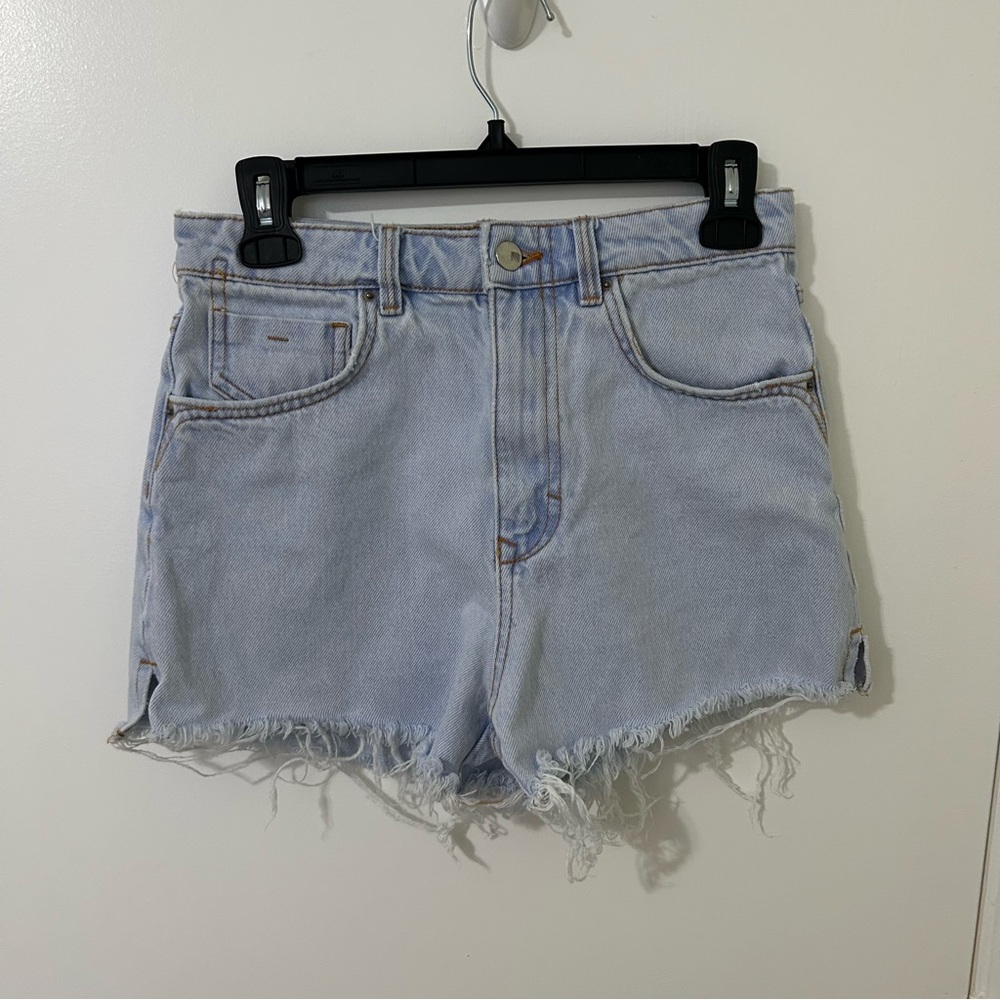 Zara | Light Blue Wash Denim Jean Shorts High Rise with Frayed Hem | Size 4